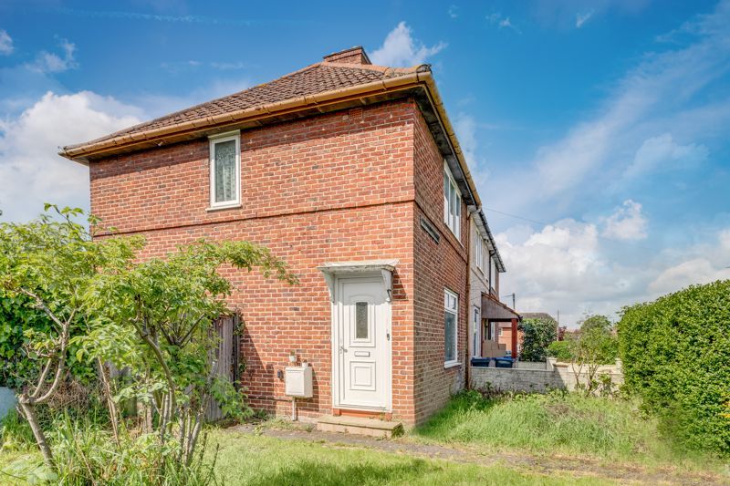 2 bed property for sale in Darley Gardens, Morden SM4 Zoopla