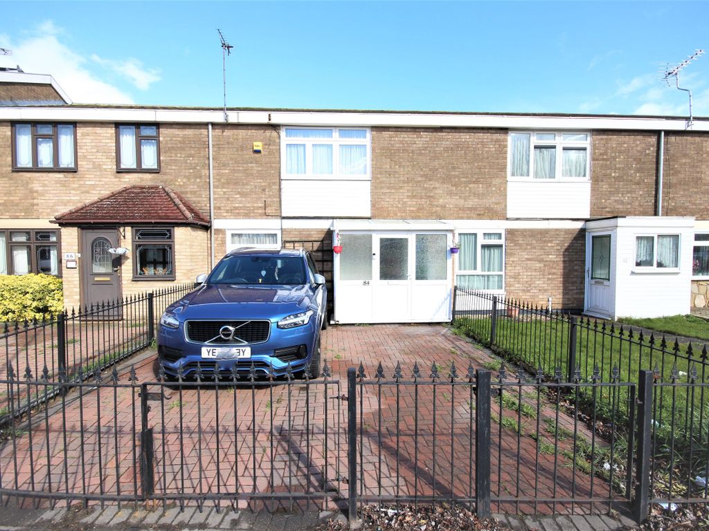 3 bed terraced house for sale in Ballards Walk, Laindon, Basildon SS15 Zoopla
