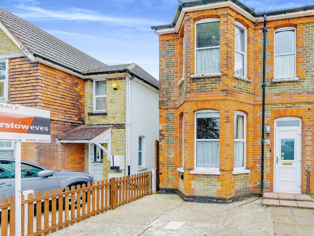 2 bed end terrace house for sale in Chaldon Road, Caterham, Surrey CR3