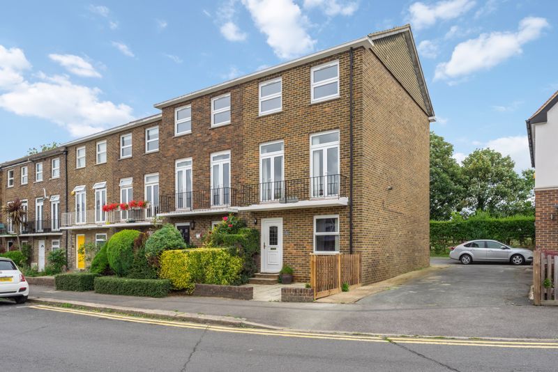 3 bed end terrace house for sale in Gainsborough Terrace, Manor Road