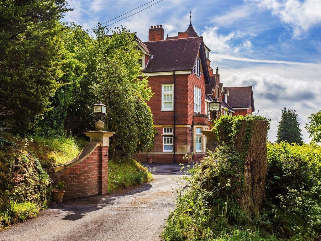 3 bed flat for sale in Caxton House, Caxton Lane Limpsfield Chart