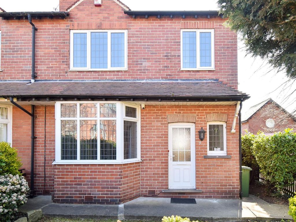 3 bed semidetached house to rent in St Johns Grove, Wakefield WF1, £