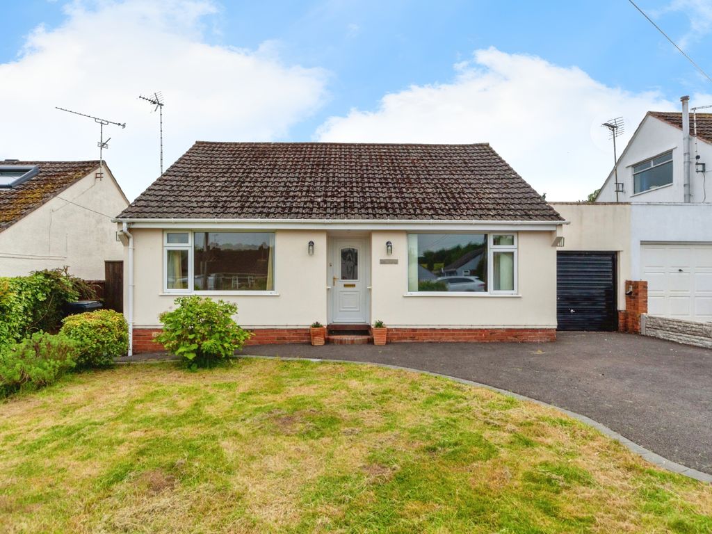 3 bed detached bungalow for sale in Cilcain Road, Gwernaffield CH7, £