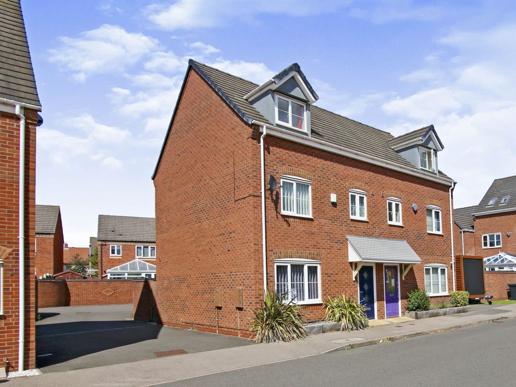 4 bed town house for sale in Valley Drive, Wilnecote, Tamworth B77 Zoopla