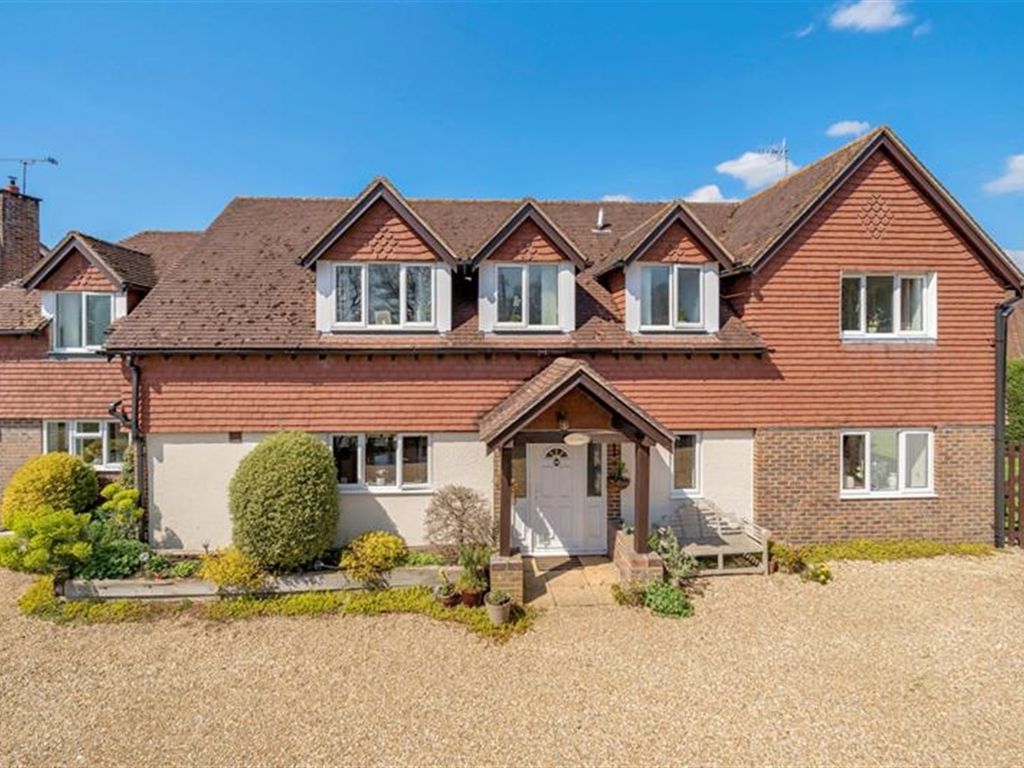 4 bed detached bungalow for sale in The Oaks, Steep Marsh, Petersfield, Hampshire GU32 Zoopla