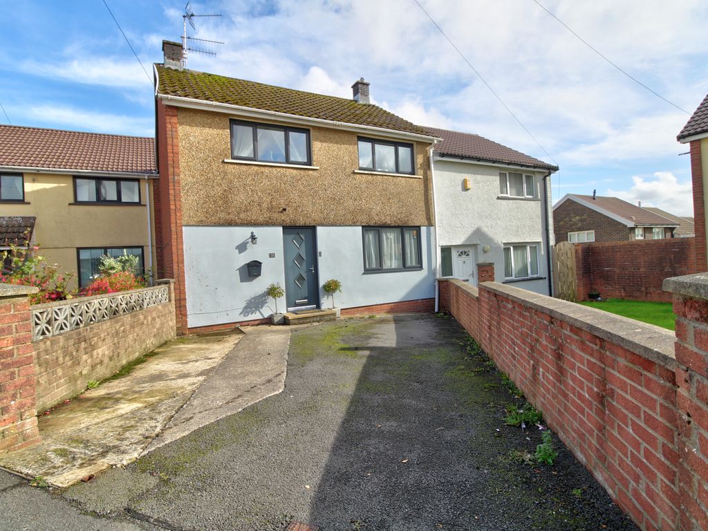 Laburnum Close, Merthyr Tydfil CF47  