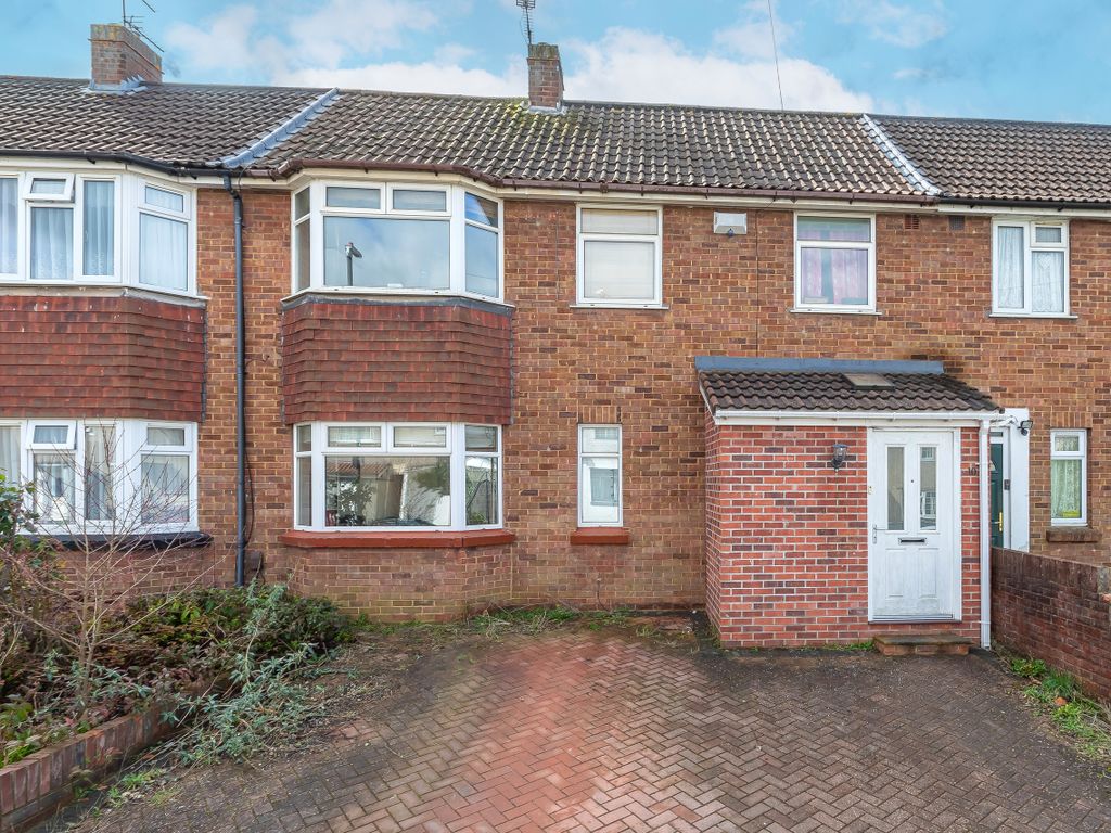 3 bed terraced house for sale in Greenside, Mangotsfield, Bristol BS16 Zoopla