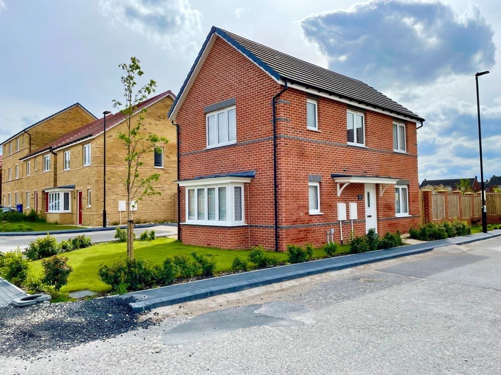 3 bed detached house to rent in Primrose Gardens, Auckley, Doncaster