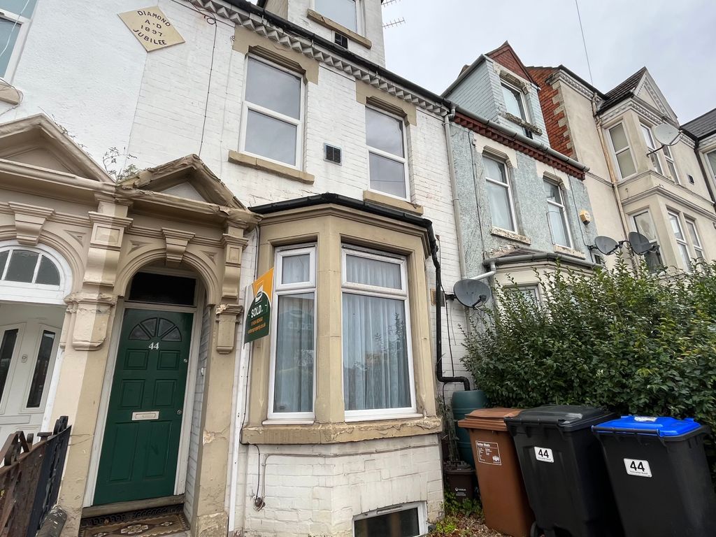 2 bed flat to rent in Towcester Road, Northampton NN4 Zoopla