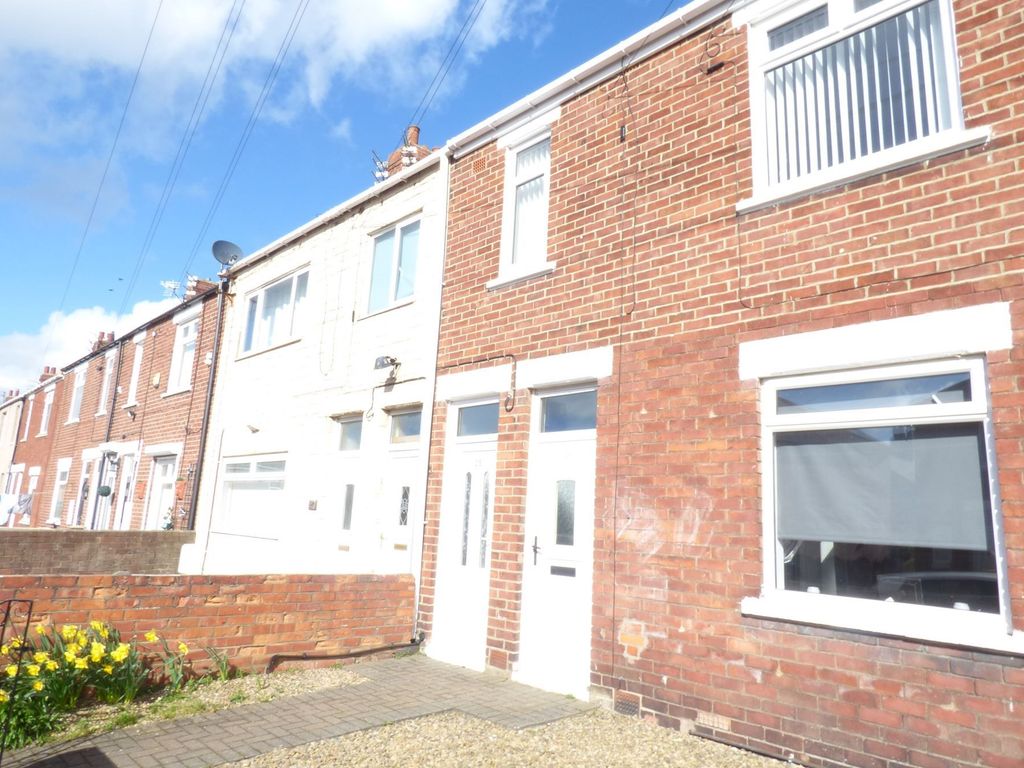2 bed flat to rent in Alfred Avenue, Bedlington NE22 Zoopla