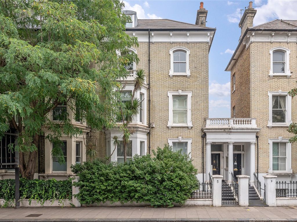 2 bed flat for sale in Redcliffe Gardens, West Chelsea, London SW10, £