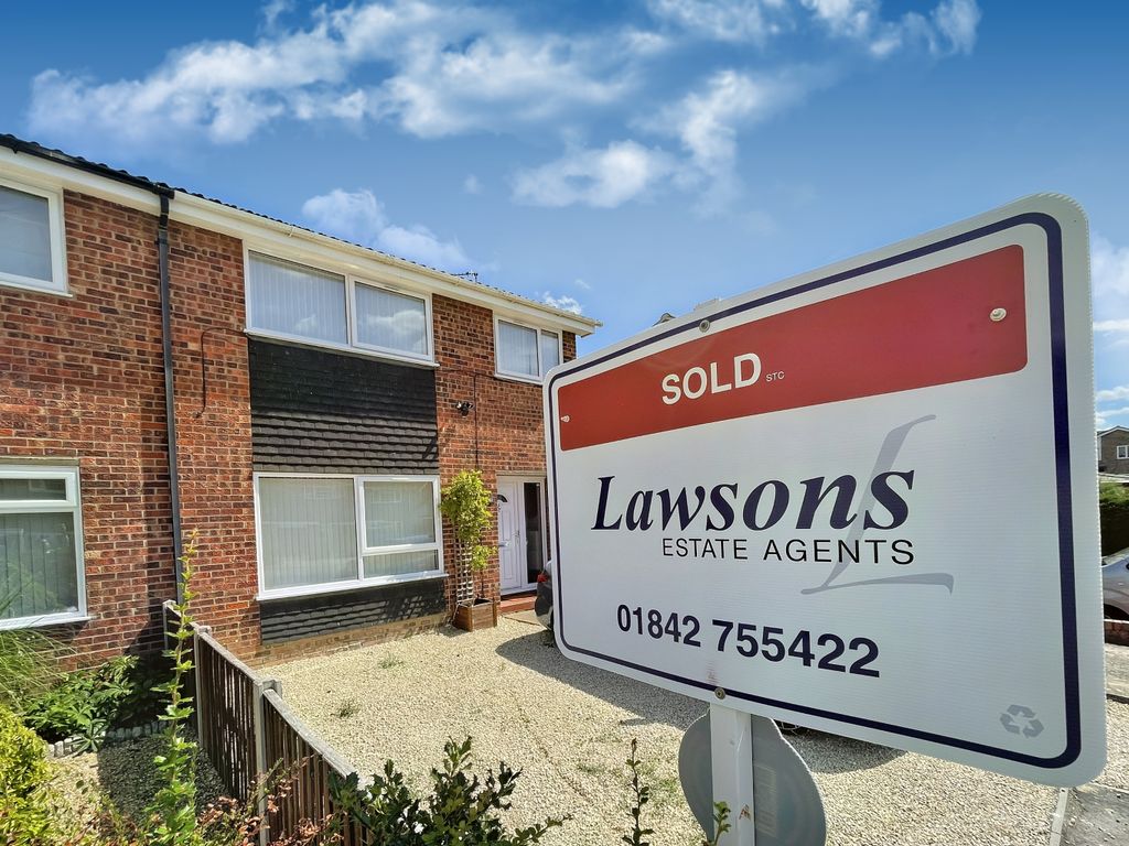 3 bed semidetached house for sale in Hardy Close, Thetford, Norfolk IP24 Zoopla