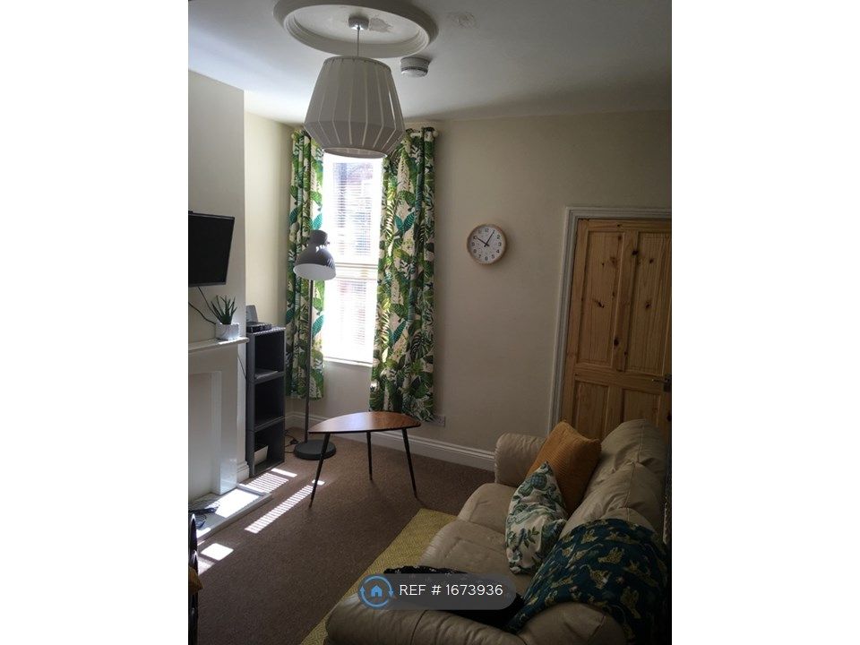 Room to rent in Warwick Street, Leicester LE3 Zoopla