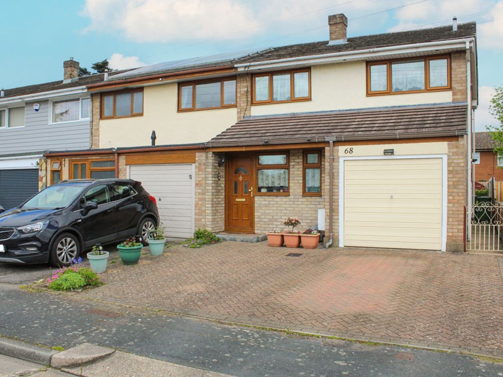 4 bed end terrace house for sale in Cedar Avenue, Wickford SS12 Zoopla