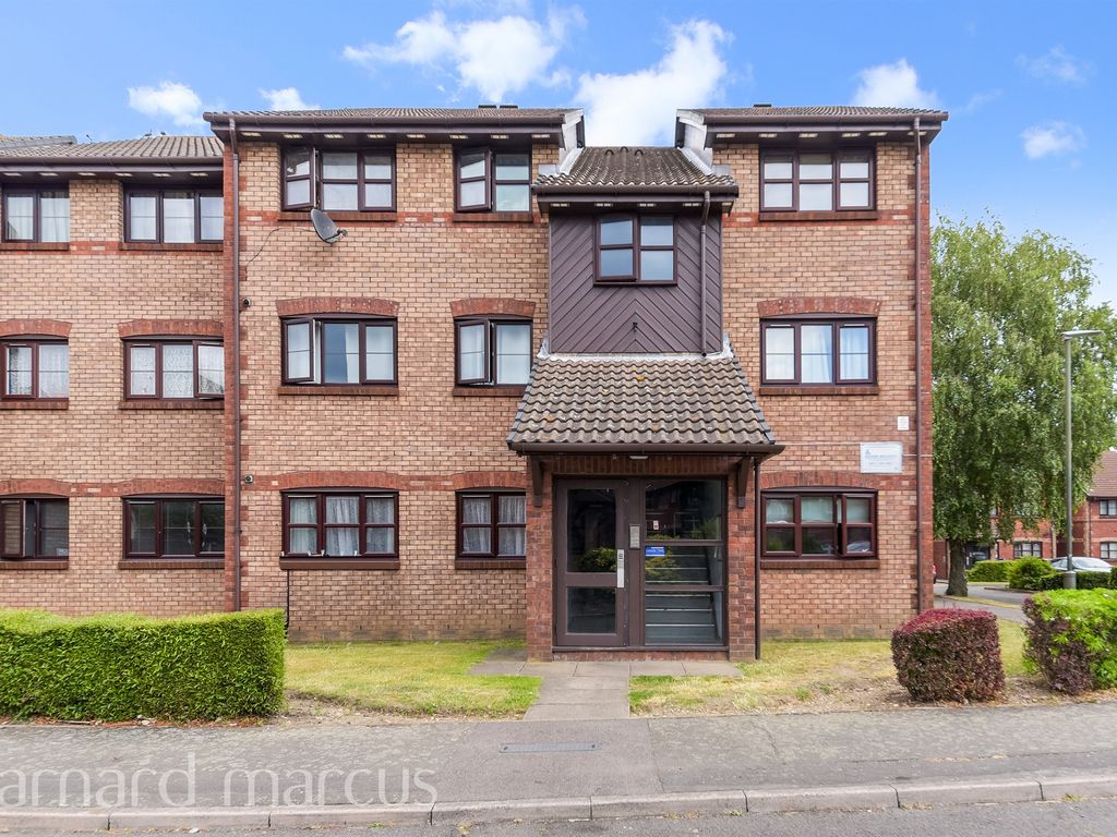 1 bed flat for sale in Lowry Crescent, Mitcham CR4, £235,000 Zoopla