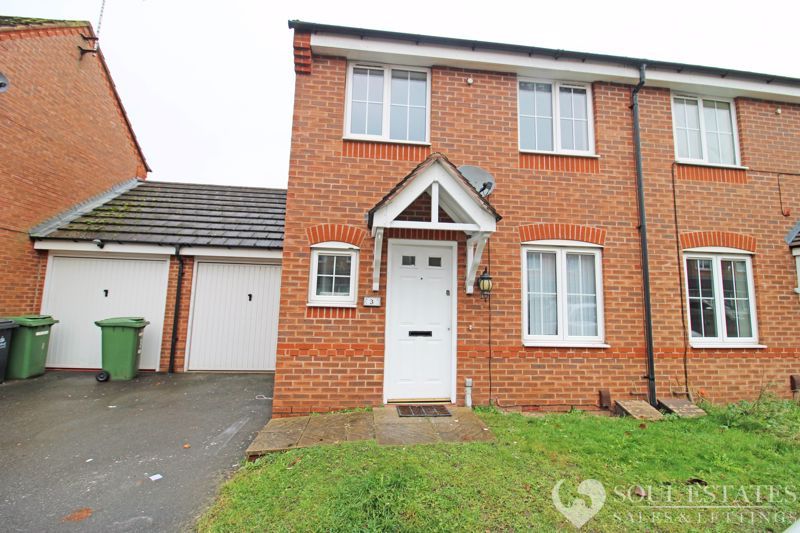 3 bed property to rent in Wheelwright Close, Darlaston, Wednesbury WS10