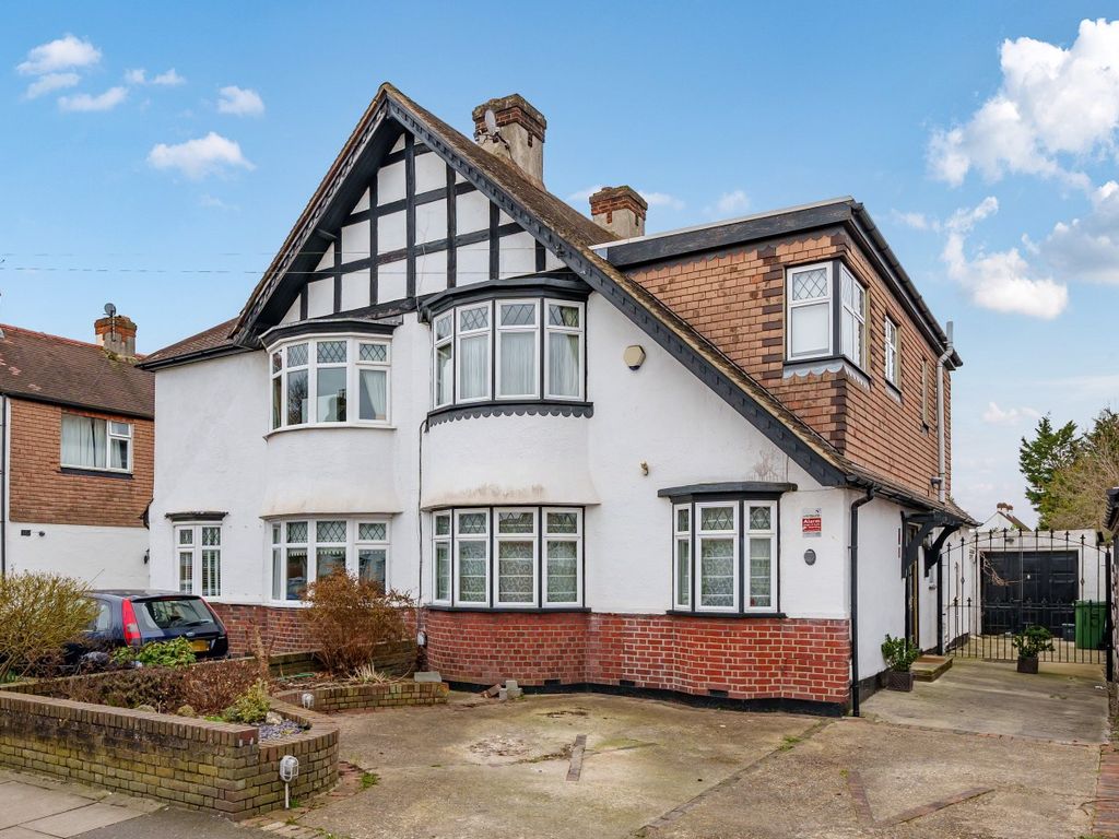 3 bed semidetached house for sale in The Fairway, Bromley BR1, £