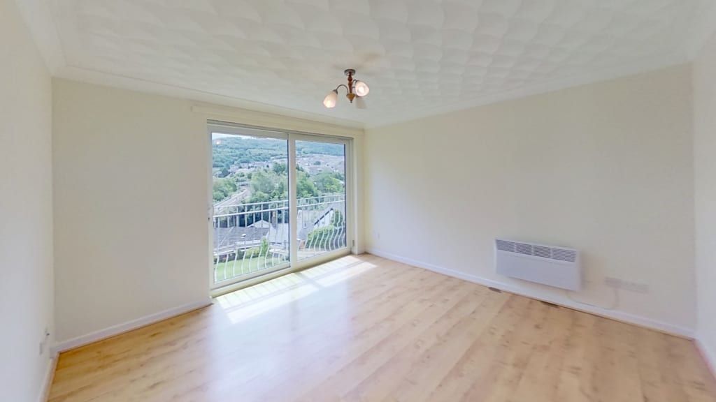 2 bed flat to rent in Graigwen Road, Graigwen, Pontypridd CF37 Zoopla