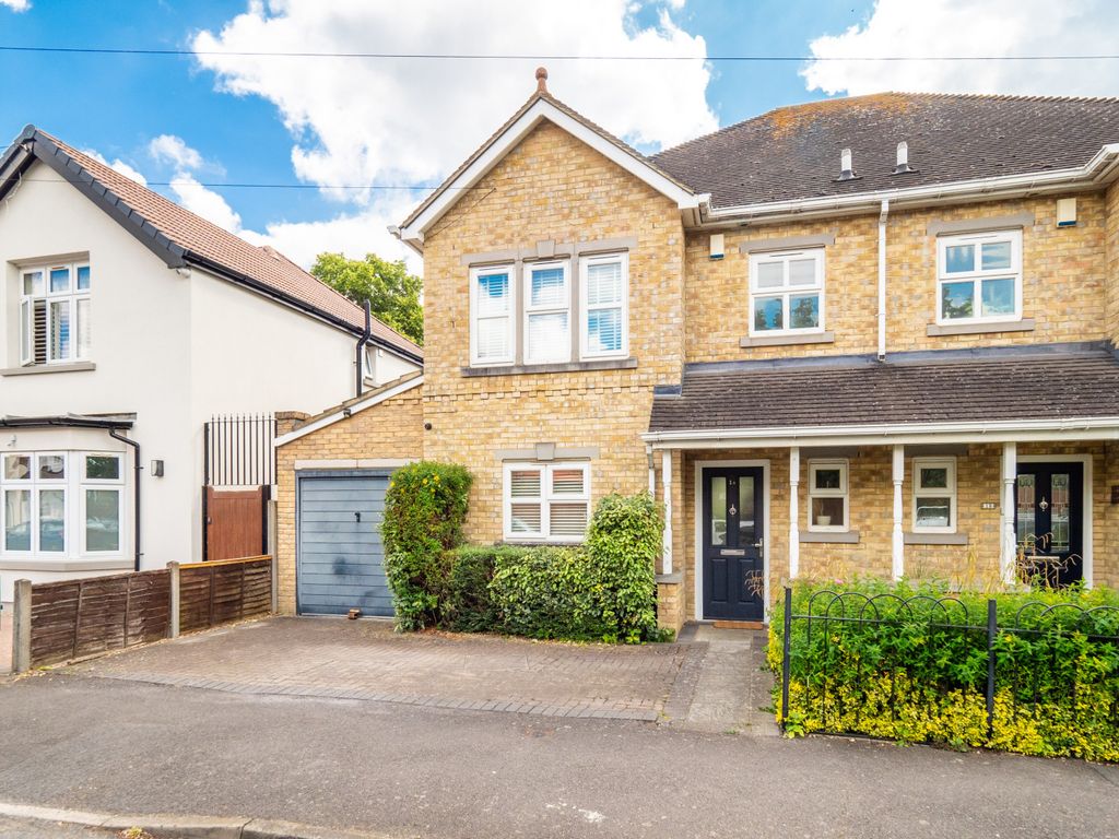 4 bed semidetached house for sale in Norman Road, Sutton SM1, £825,000