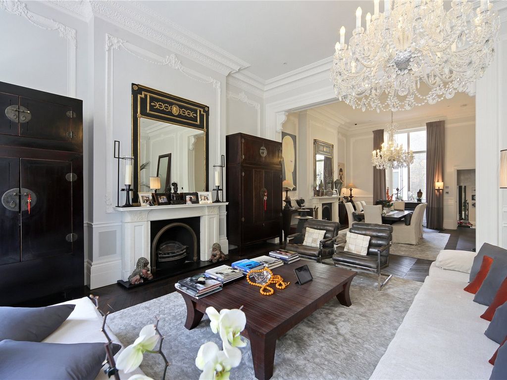 Palace Gate, Kensington W8