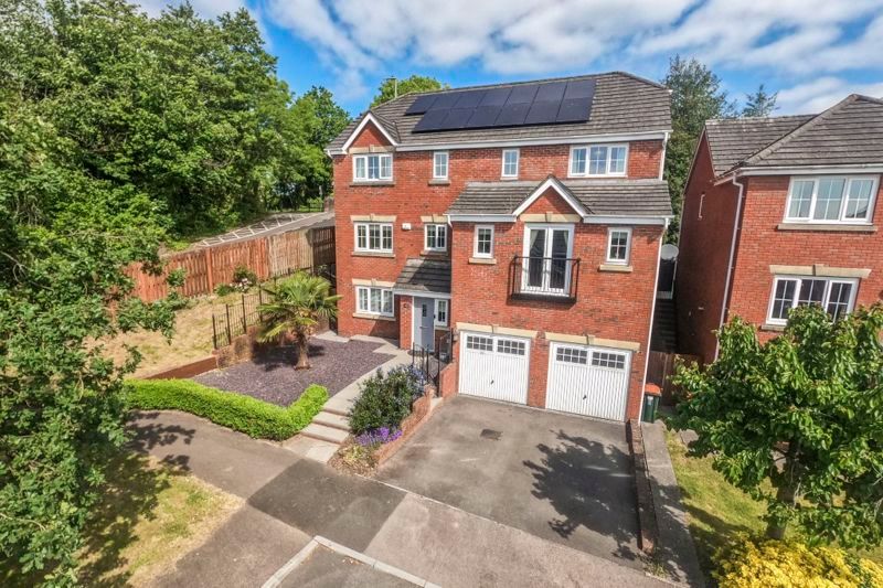 5 bed detached house for sale in Pontymason Rise, Rogerstone, Newport