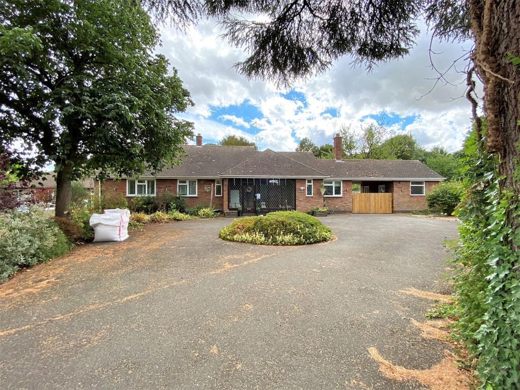 3 bed detached bungalow for sale in Long Ridges, The Spinney, Winthorpe