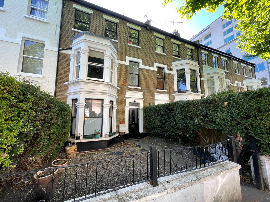 1 bed flat for sale in Hammersmith Grove, Hammersmith W6, £700,000 Zoopla