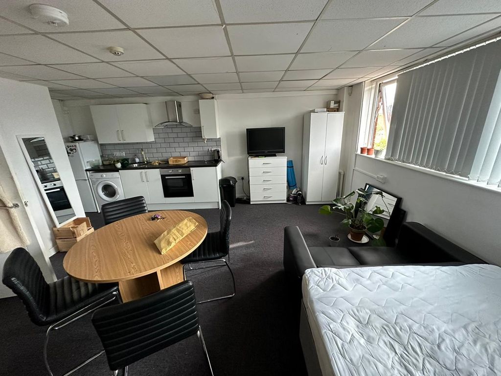 Studio to rent in Hockley Hill Studio Including Bills, Birmingham B18