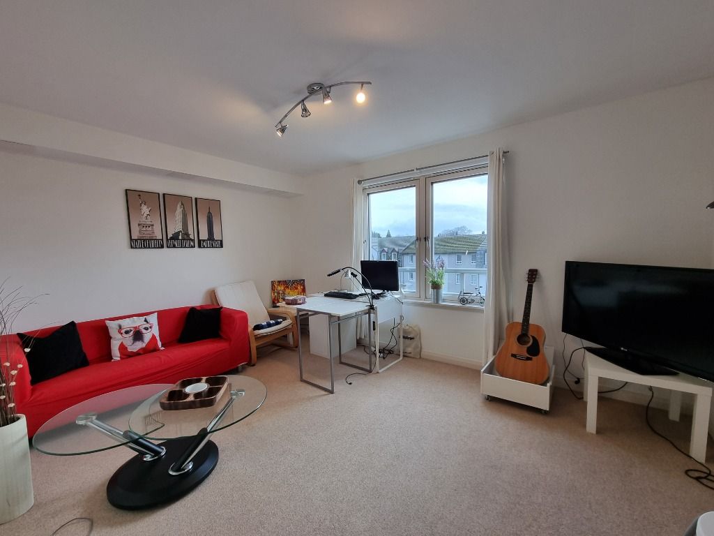 1 bed flat to rent in Strawberry Bank Parade, City Centre, Aberdeen