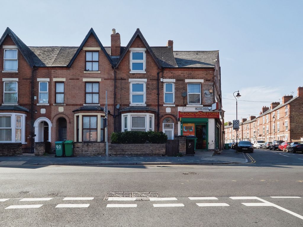 5 bed detached house for sale in Wilford Grove, Nottingham