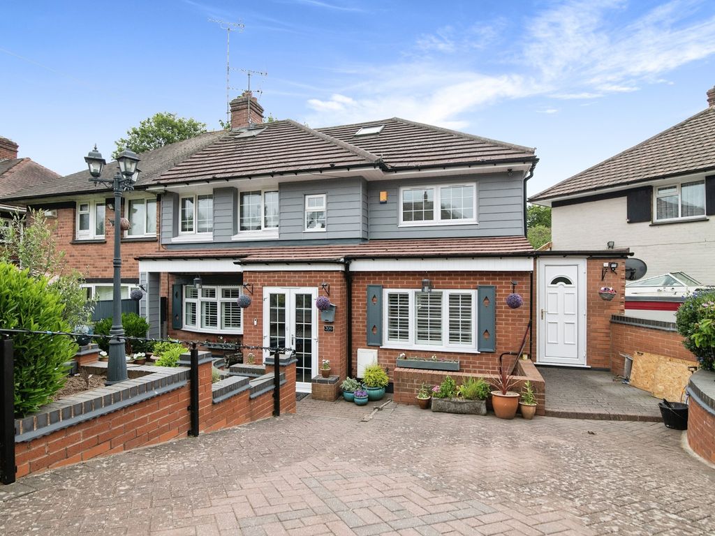 5 bed semidetached house for sale in Gregory Avenue, Northfield, Birmingham B29 Zoopla