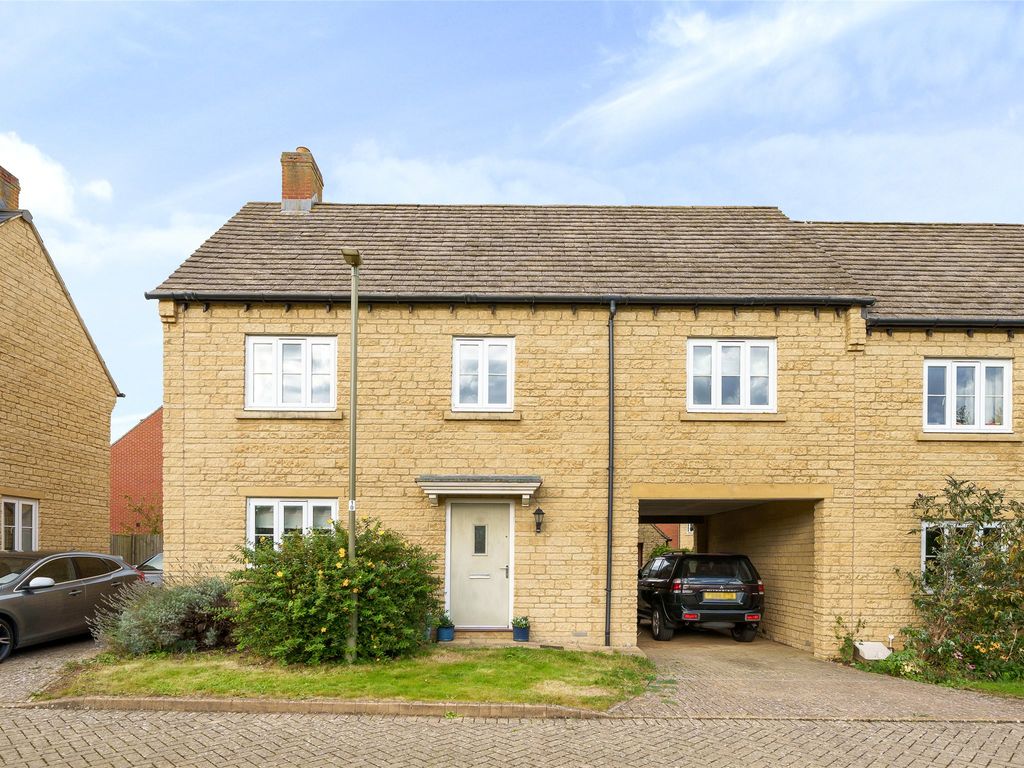 3 bed semidetached house for sale in Hazeldene Close, Eynsham, Witney
