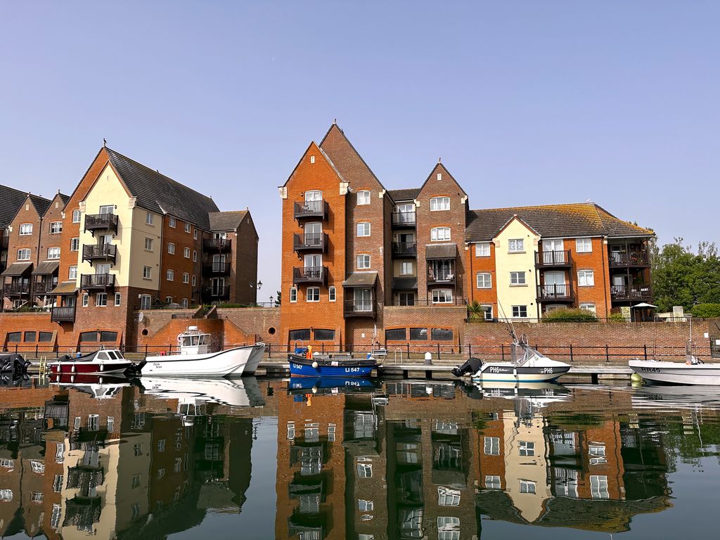 2 bed flat for sale in Daytona Quay, Eastbourne, East Sussex BN23, £
