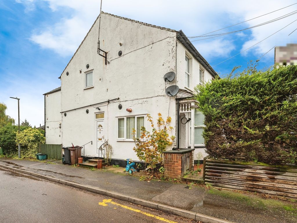 2 bed for sale in High Street, London Colney, St. Albans AL2