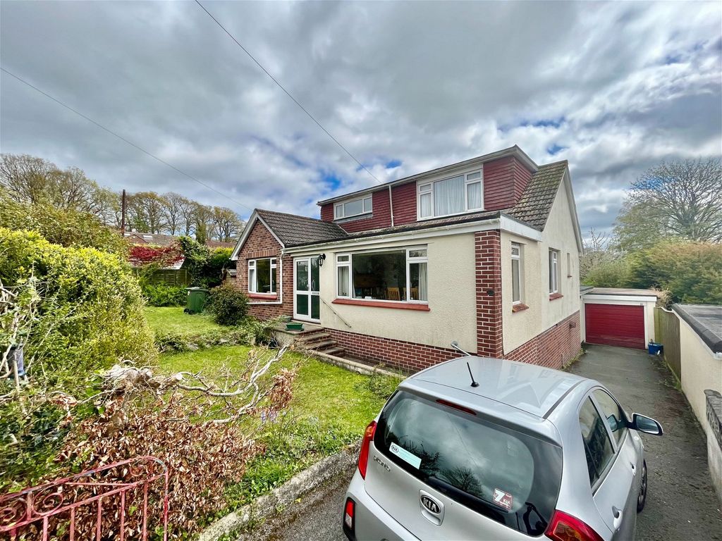 6 bed bungalow for sale in Swanborough Road, Newton Abbot TQ12, £