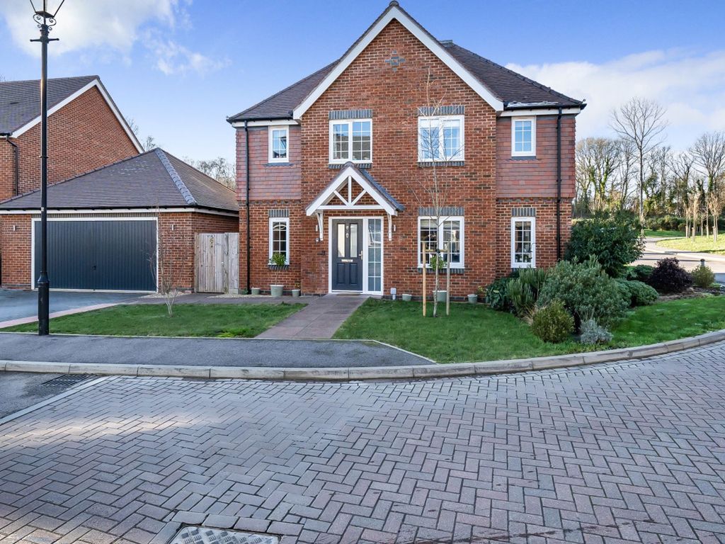 4 bed detached house for sale in Deerleap Lane, Rowland's Castle PO9, £