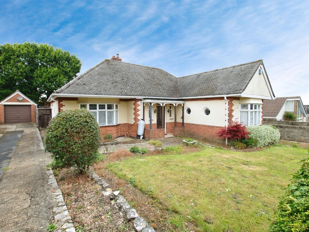 3 bed detached house for sale in Palfrey Road, Bournemouth BH10, £