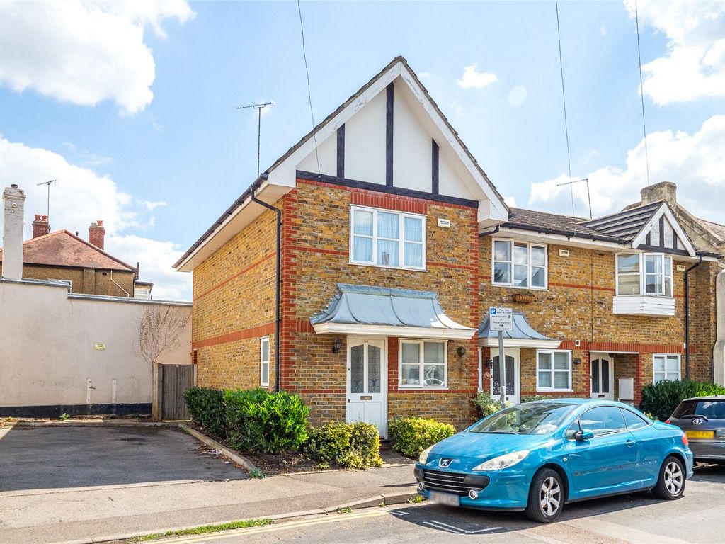 2 bed end terrace house for sale in William Road, Sutton, Surrey SM1