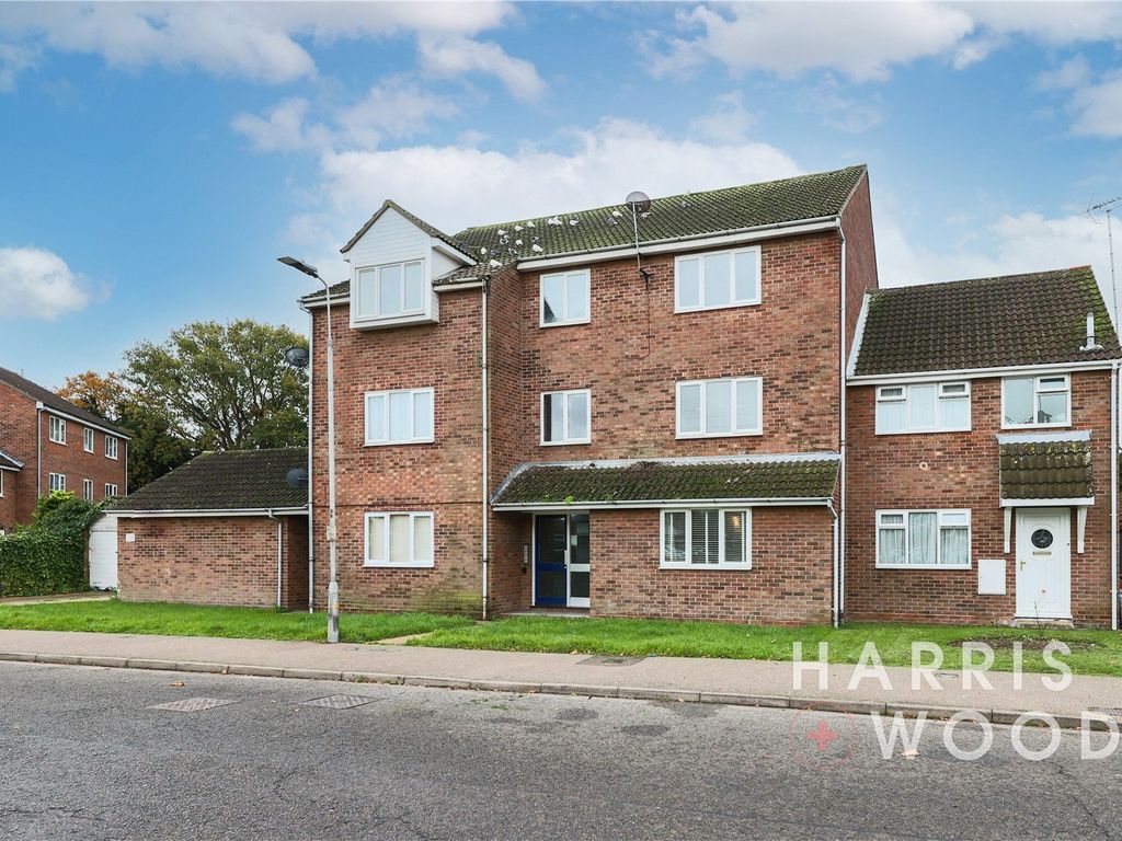 2 bed flat for sale in Constable Avenue, ClactonOnSea, Essex CO16