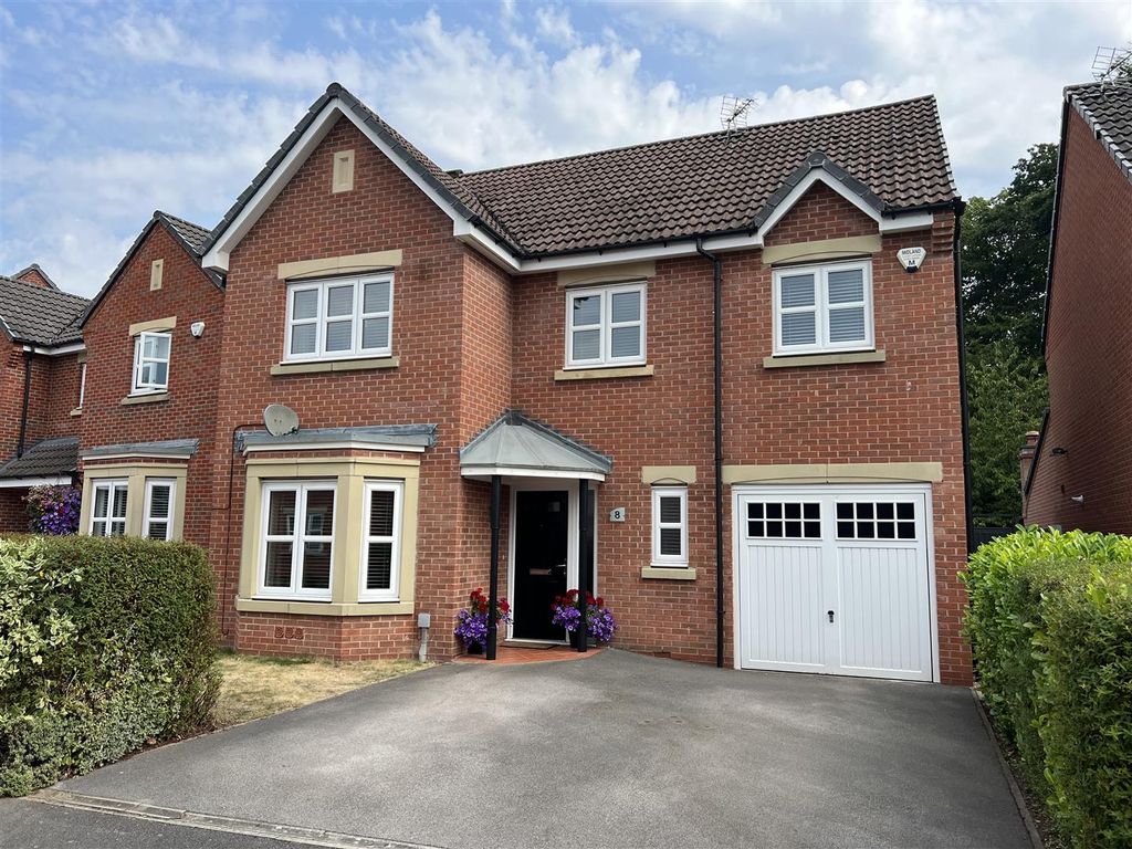 4 bed detached house for sale in Highfields Park Drive, Darley Abbey