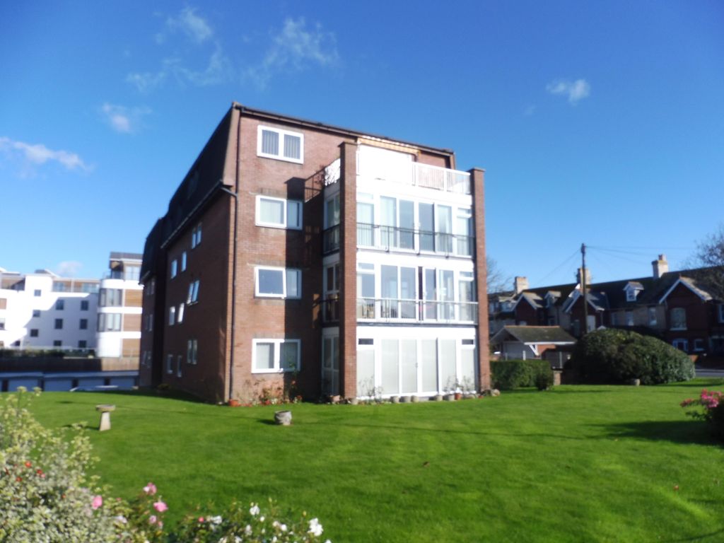 2 bed flat to rent in Avenue, Weymouth DT4, £850 pcm Zoopla