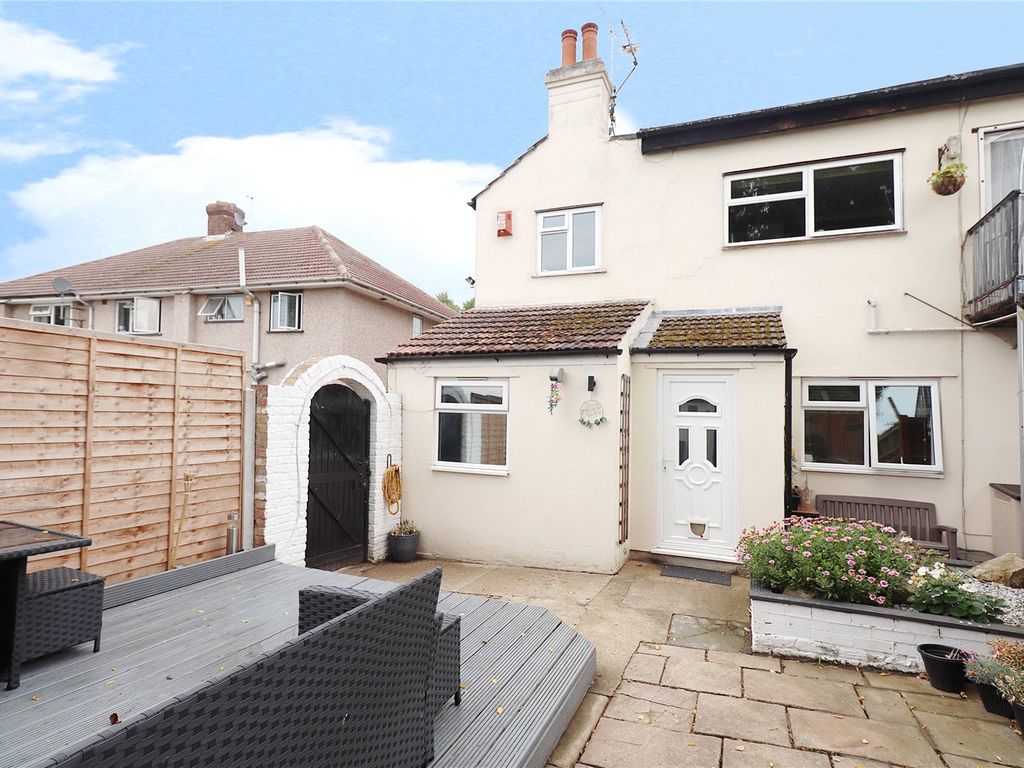 2 bed flat for sale in Main Road, Sutton At Hone DA4 Zoopla