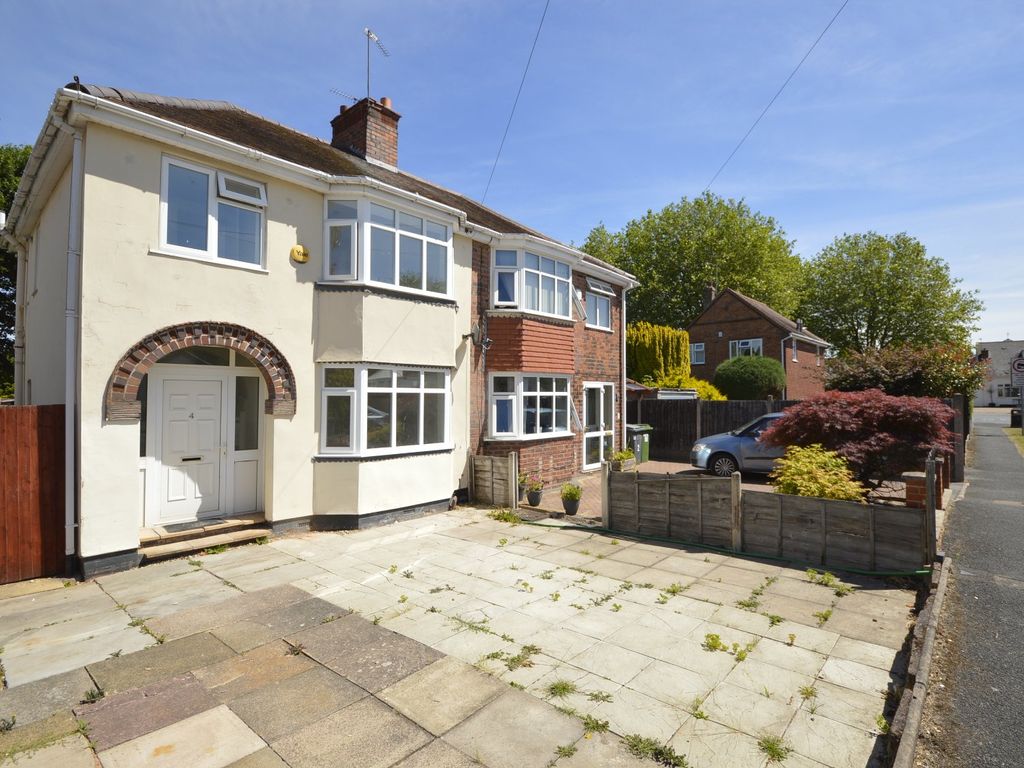 3 bed semidetached house to rent in Warstones Crescent, Wolverhampton