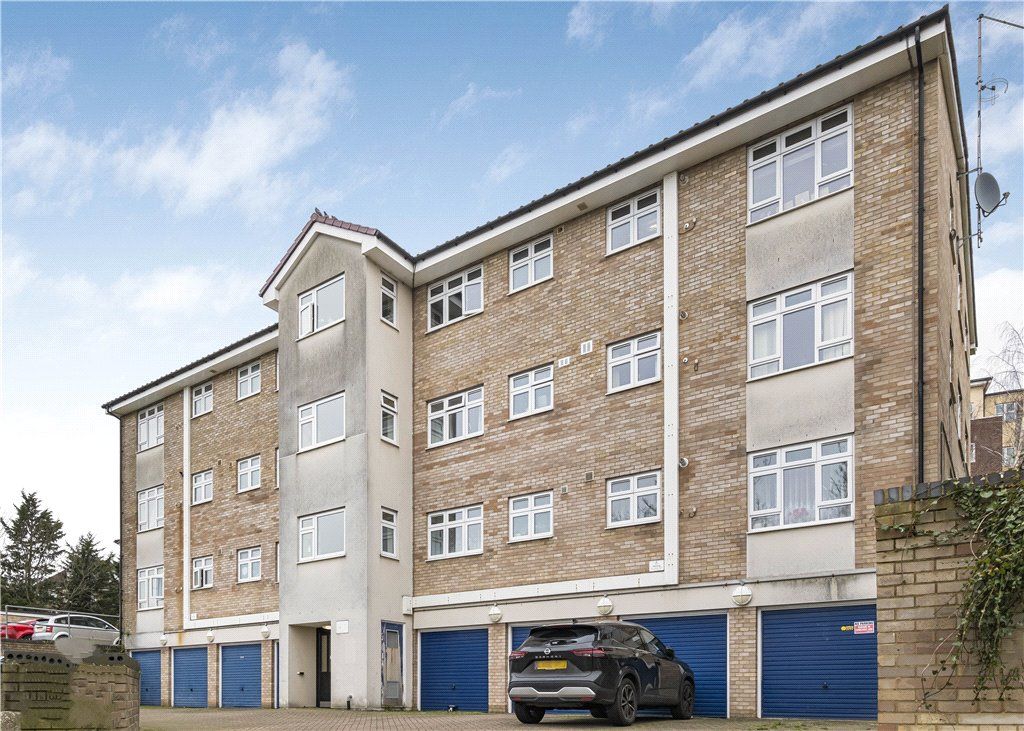 2 bed flat for sale in Marston Way, London SE19, £280,000 Zoopla
