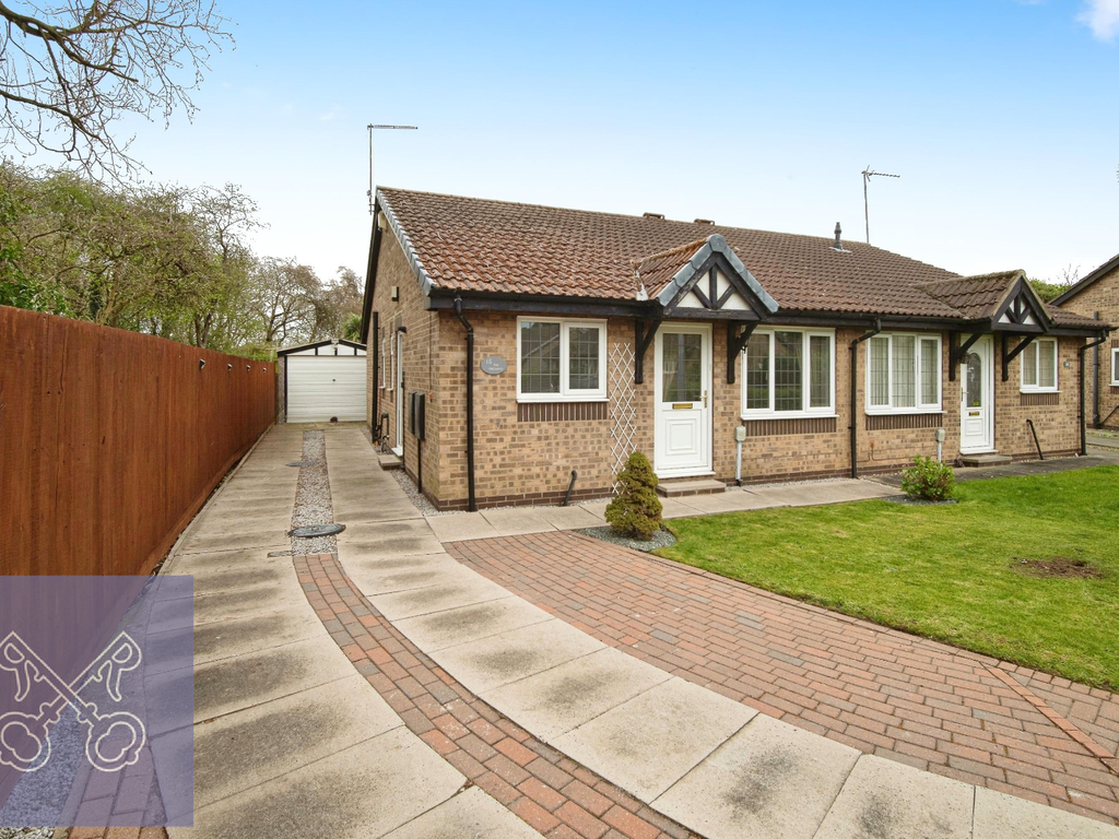 2 bed bungalow for sale in The Orchard, Marfleet Lane, Hull, East