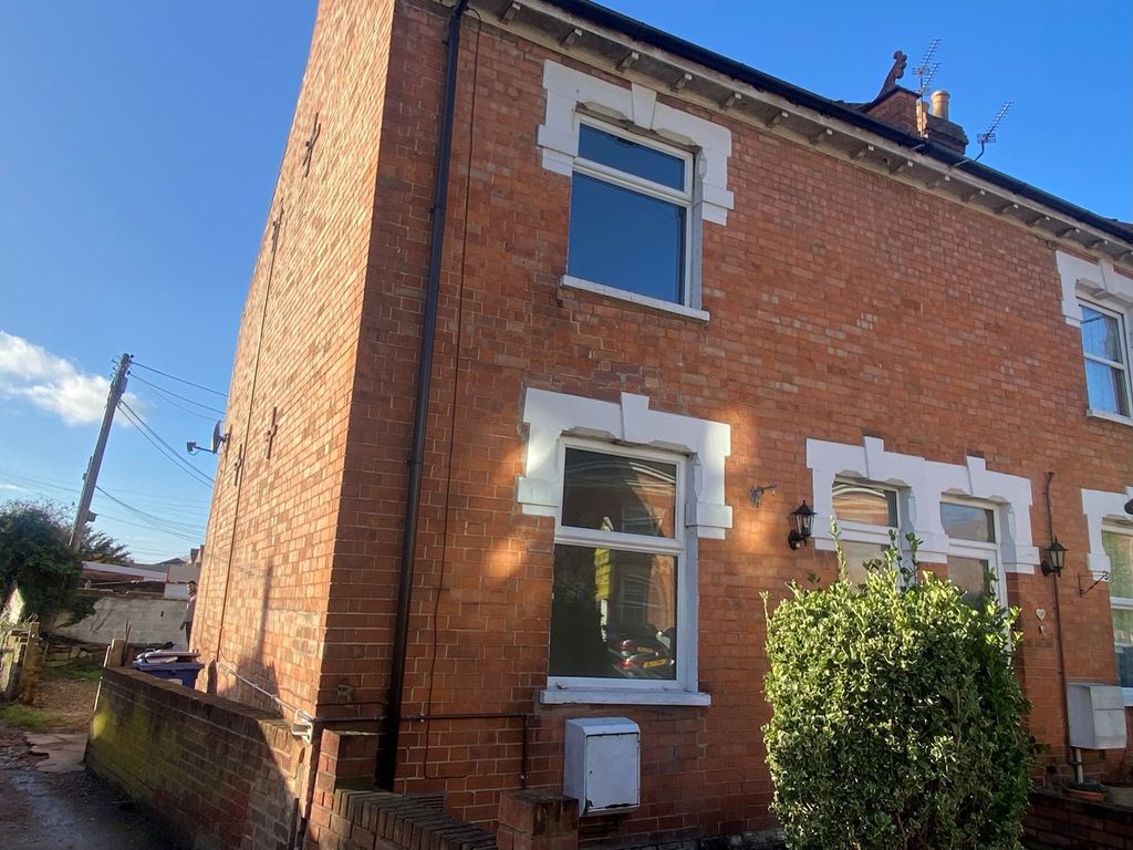 3 bed property to rent in Gordon Terrace, Bridgwater TA6, £1,295 pcm Zoopla