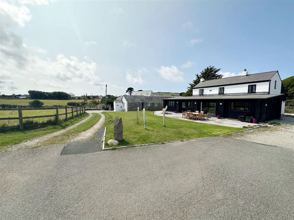 4 bed detached house for sale in Goonown, St. Agnes TR5 Zoopla