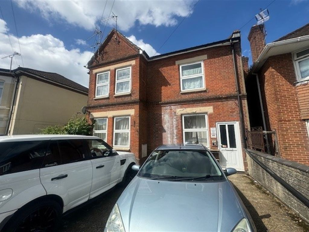 1 bed flat to rent in Westridge Road, Portswood SO17, £700 pcm Zoopla