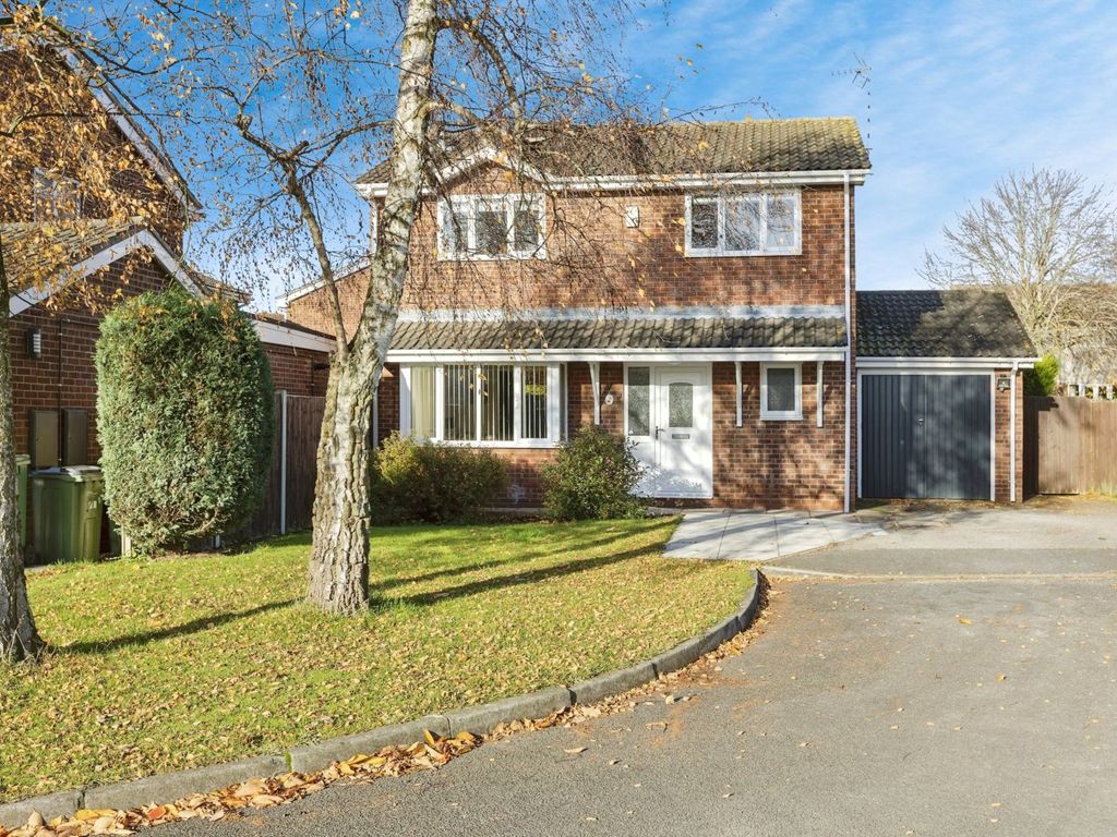 4 bed detached house for sale in Jacques Close, Enderby LE19, £379,995 Zoopla