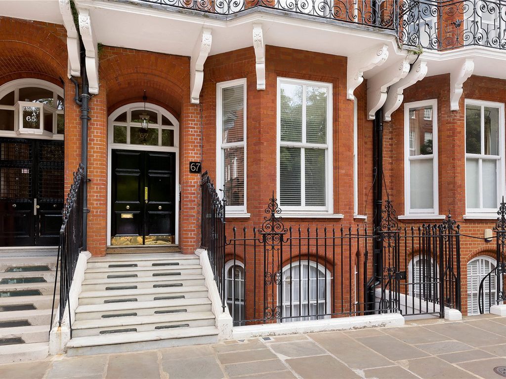 2 bed flat for sale in Cadogan Square, London SW1X Zoopla